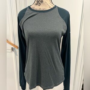 Columbia Women's Long Sleeve Tee - Dark Green and Gray